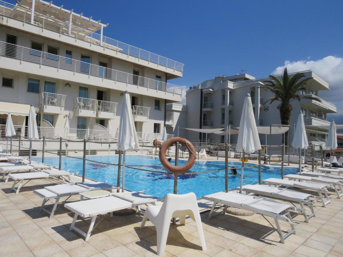 Hotel Joseph Marina di Pietrasanta Luaran gambar